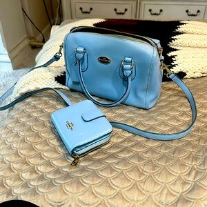 Coach crossbody handbag blue gold wallet set Authentic satchel medium hot summer